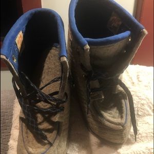 Nesna LOBBEN booties